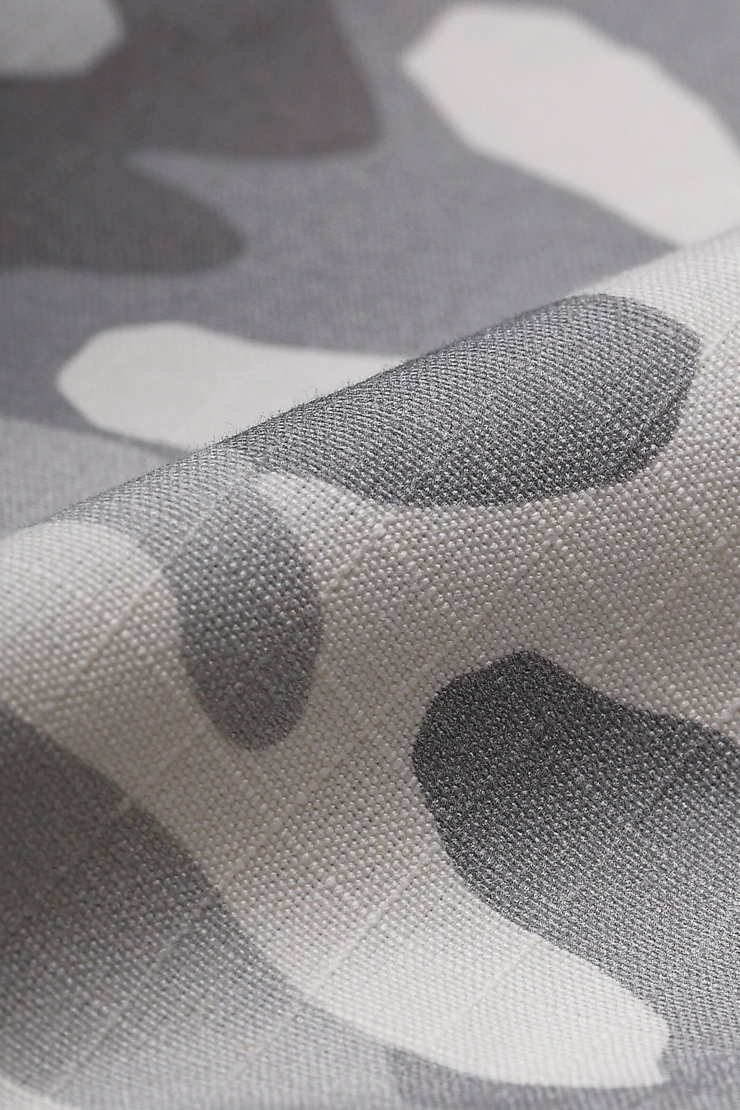 Pantalone cargo balloon camouflage bianco